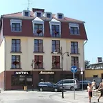 Hotel Aleksander 2*