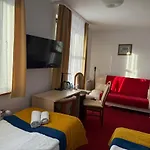 Aleksander 우스트카