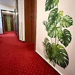 Aleksander 우스트카