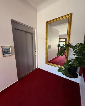 Hotell Aleksander 2*