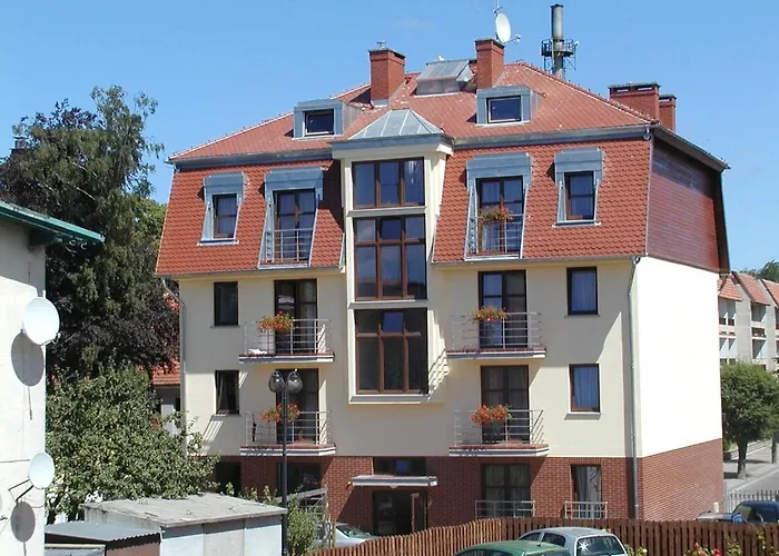 Aleksander Hotell 2*