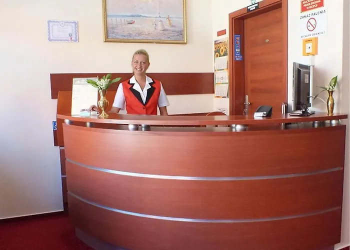 Aleksander Hotell 2*